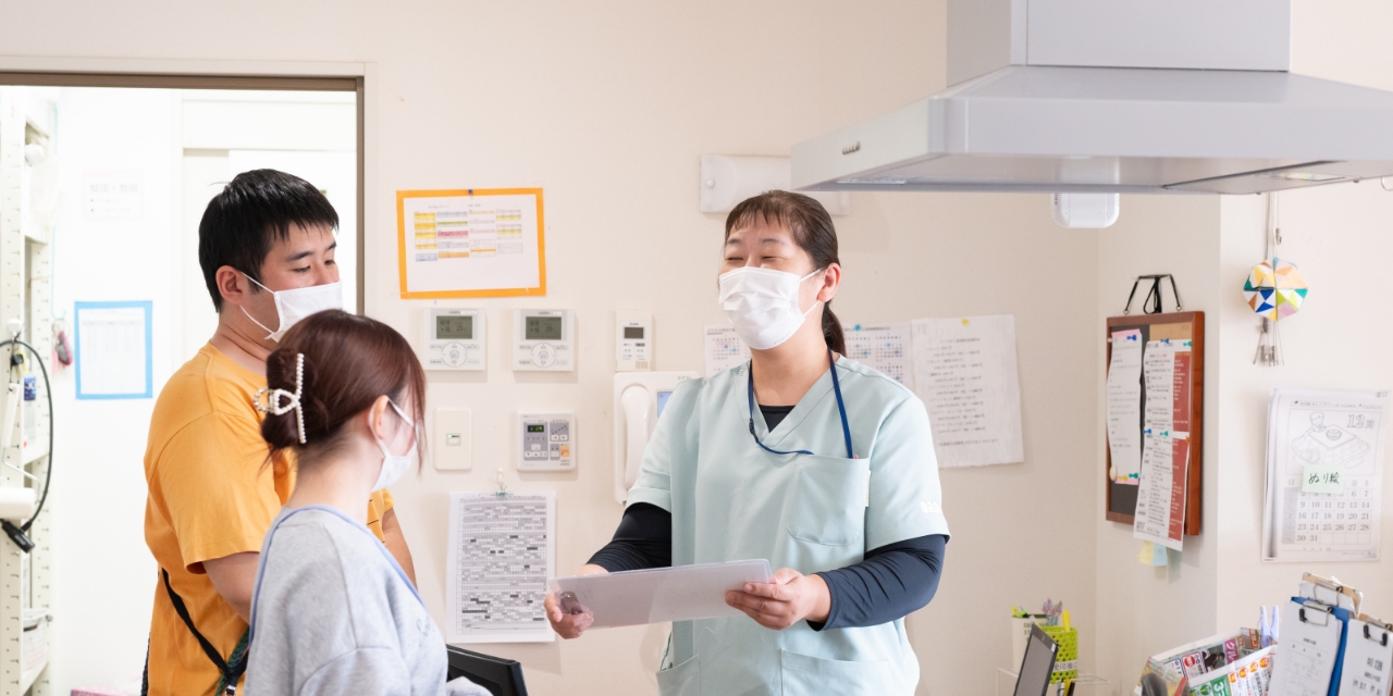 研修を受けるスタッフ