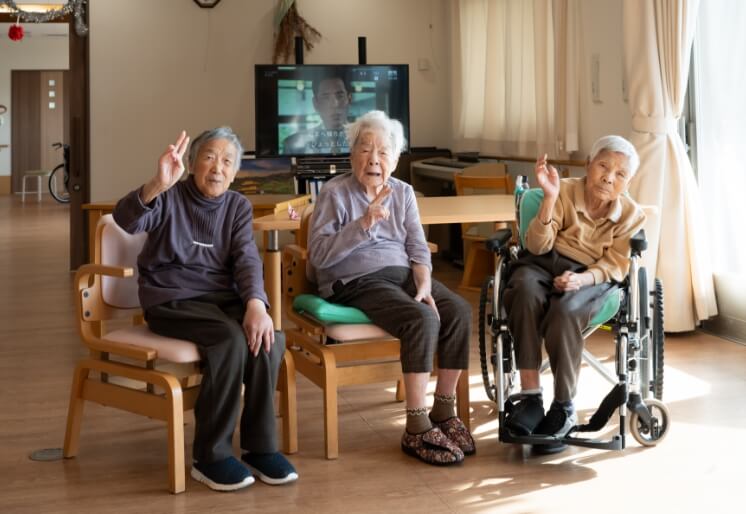 笑顔の入居者の方々